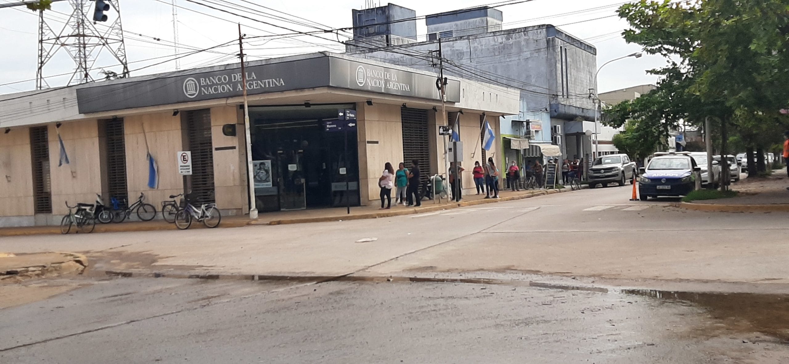 Muchas quejas de vecinos por funcionamiento de los cajeros