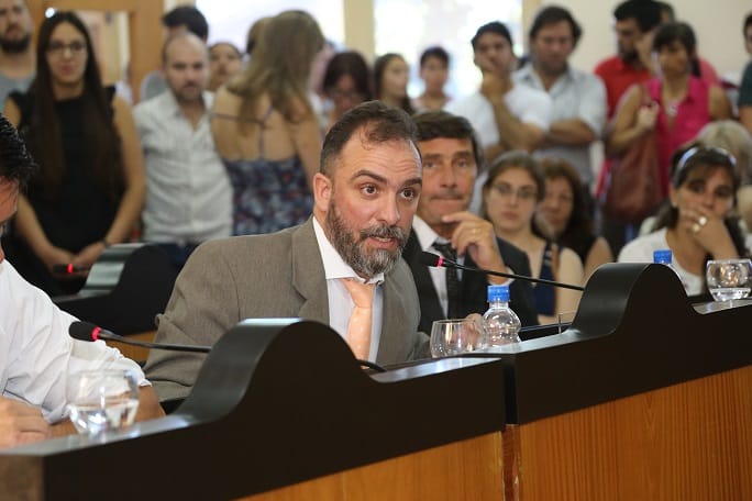 Bautista Castaños denuncia que autoridades educativas lo vigilan