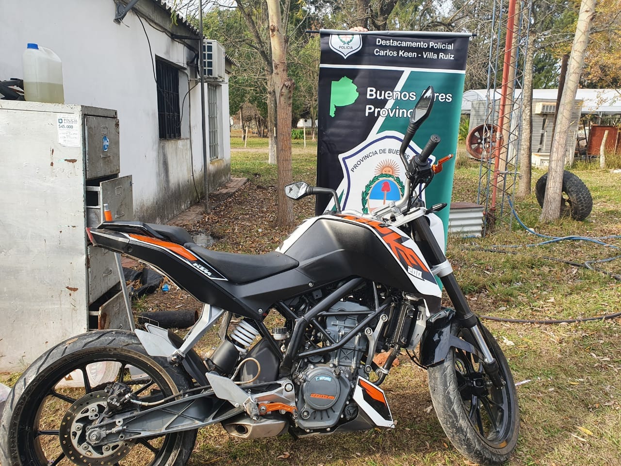 De lujan a Villa Ruiz, en moto a robar