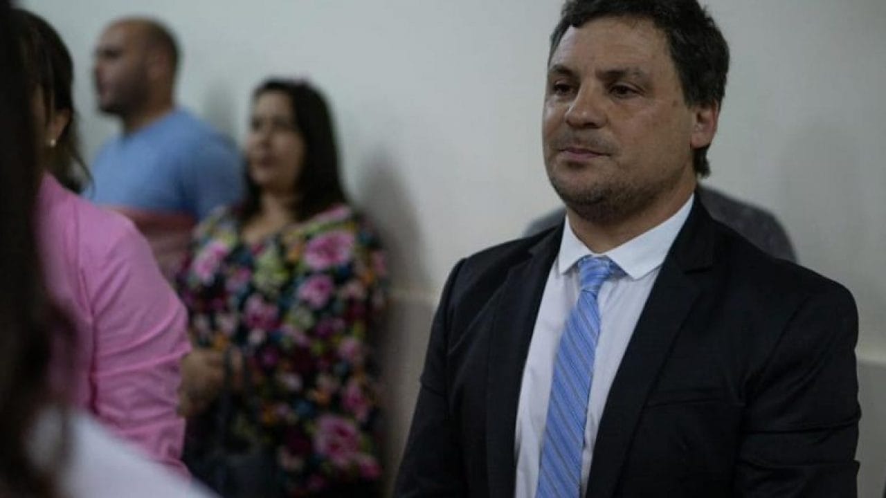 Miguel Gesualdi / No pude escuchar lo que dijo Condesse en el HCD, solo me entere que abandonaron la sesión