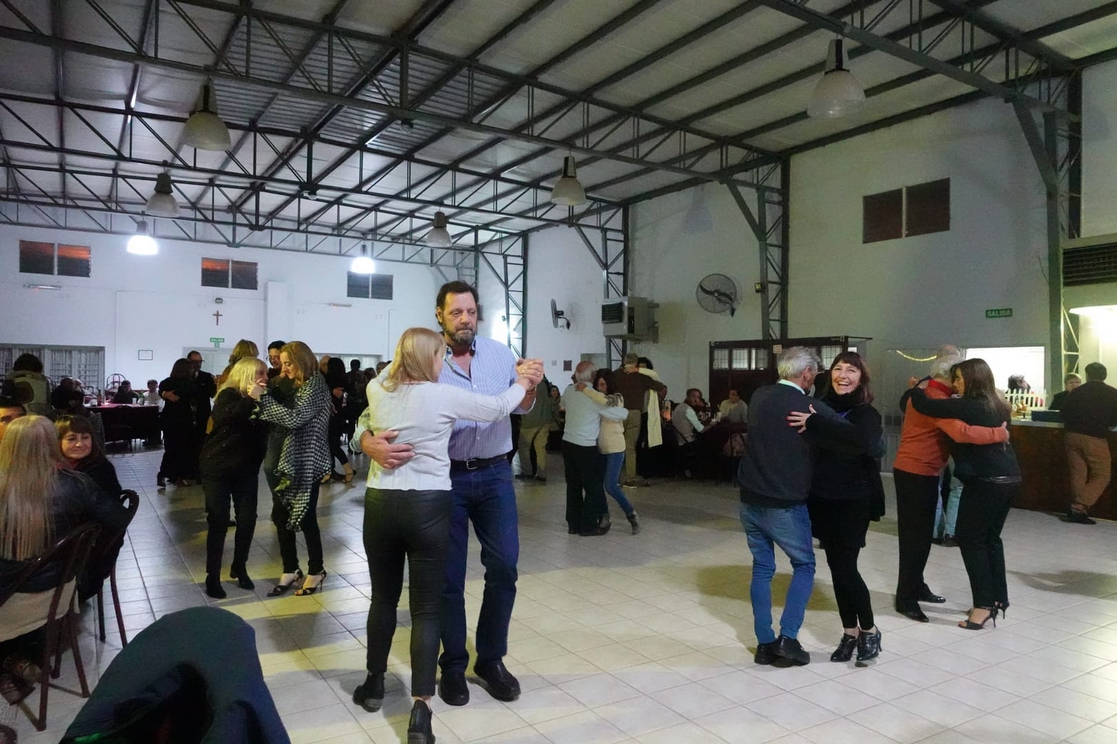 Milonga en el Club Colegiales