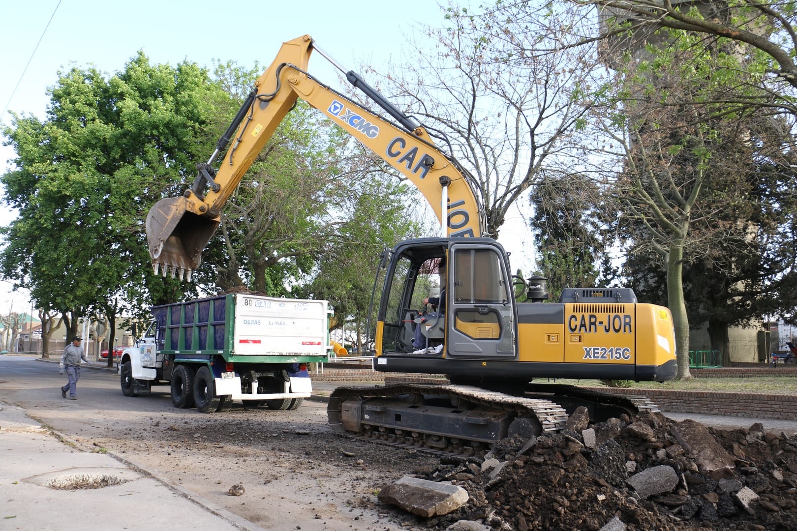 Comenzó el hormigón de la calle hidalgo