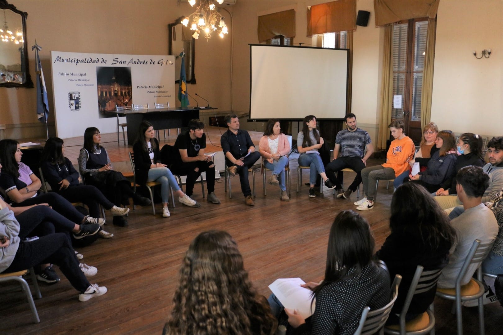 Autoridades y alumnos intercambiaron propuestas