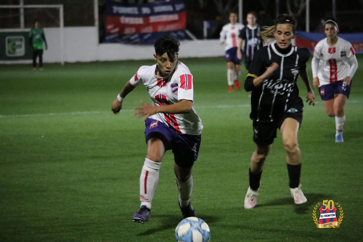 Futbol Femenino / Las chicas de El Frontón ganan y avanzan