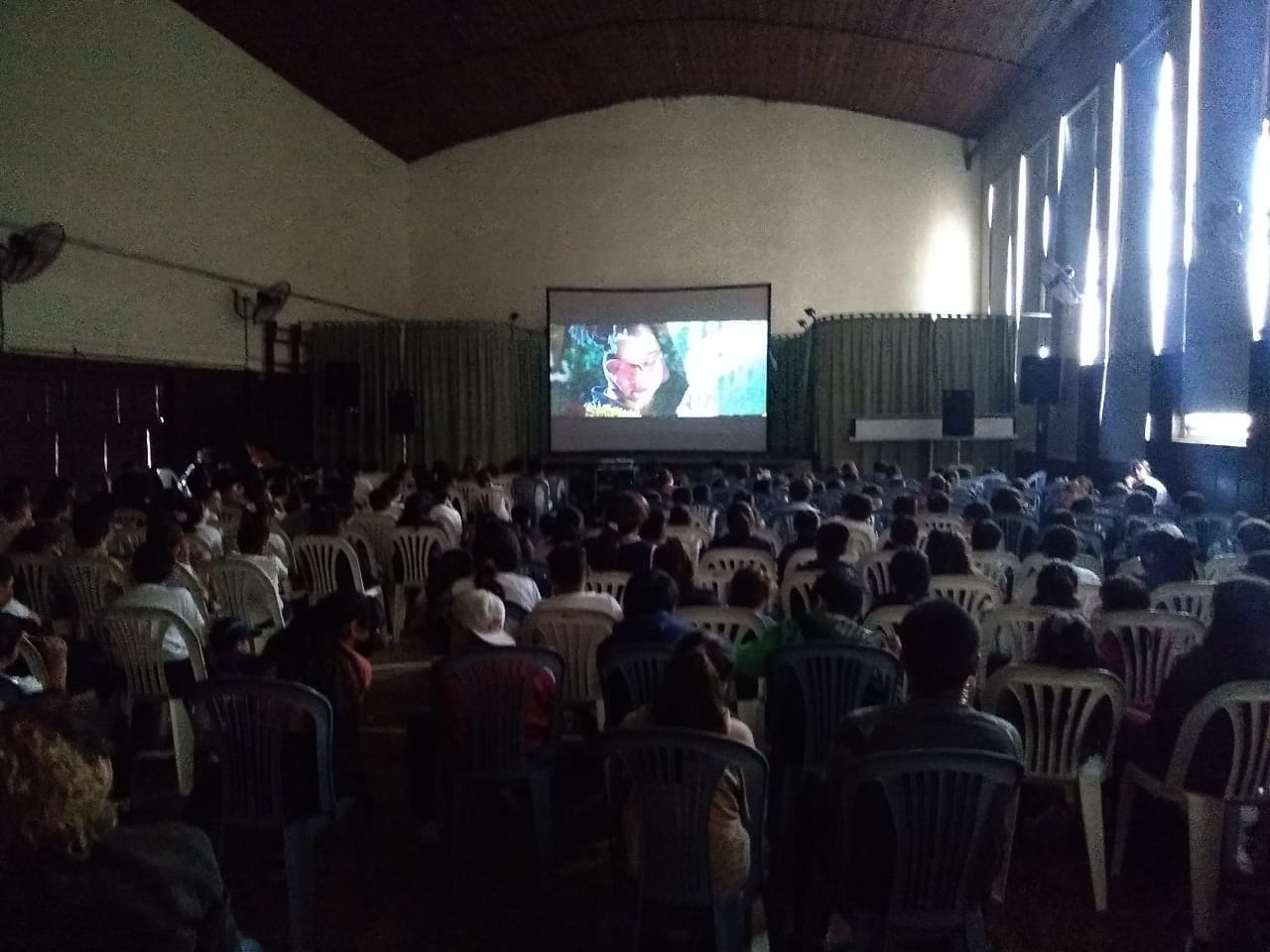 Cine movil en la feria del libro y la cultura