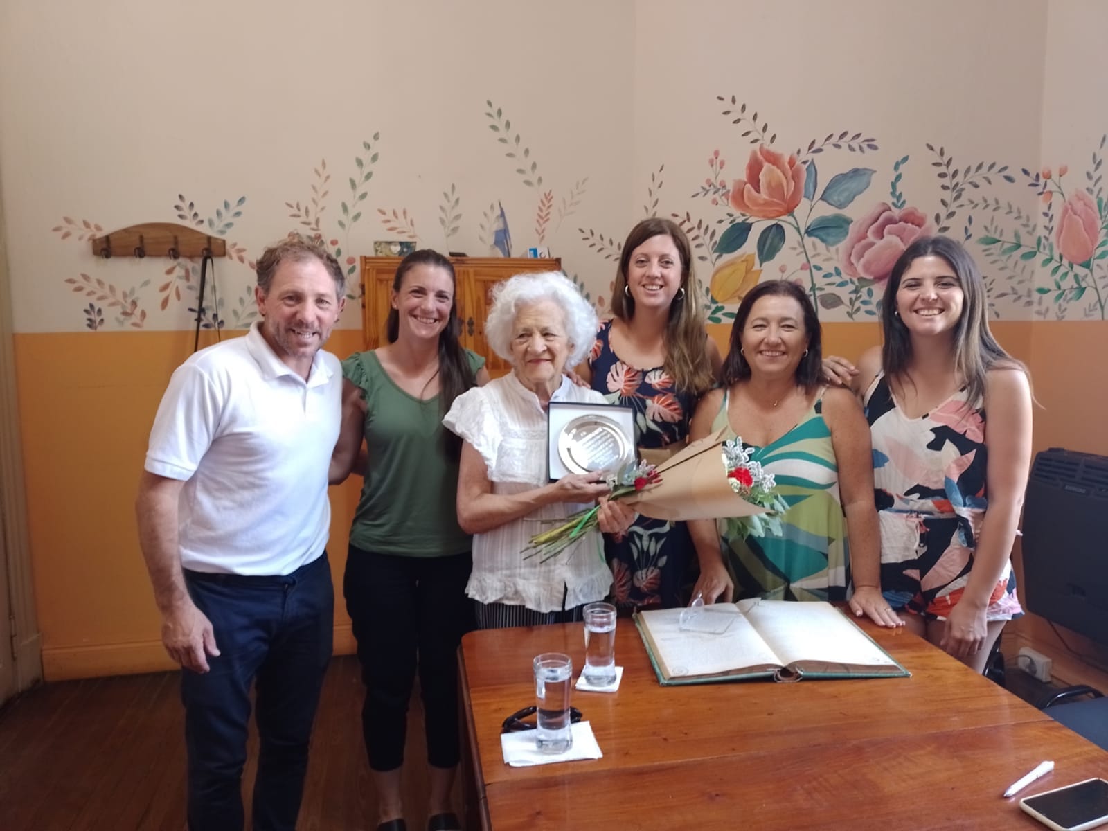 El Consejo Escolar reconoció a su primera presidenta