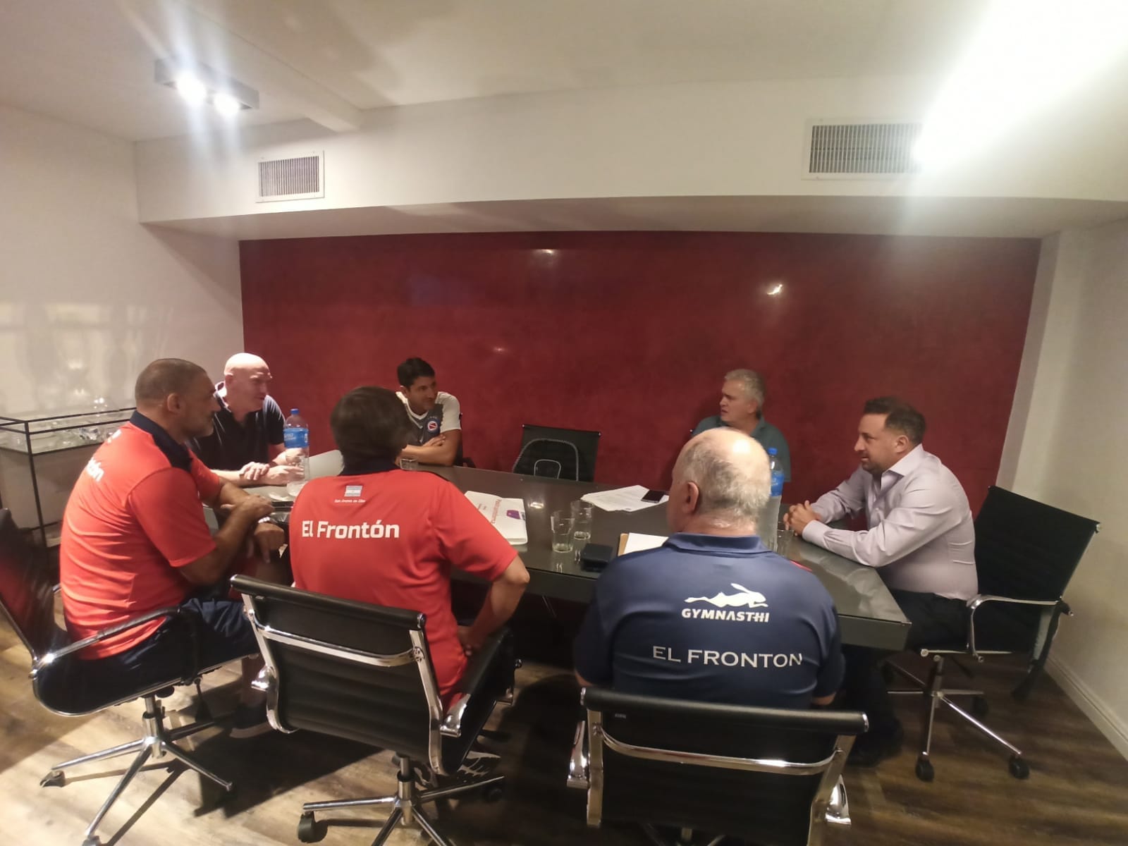 EL Frontón y Argentinos Juniors firman convenio de exclusividad