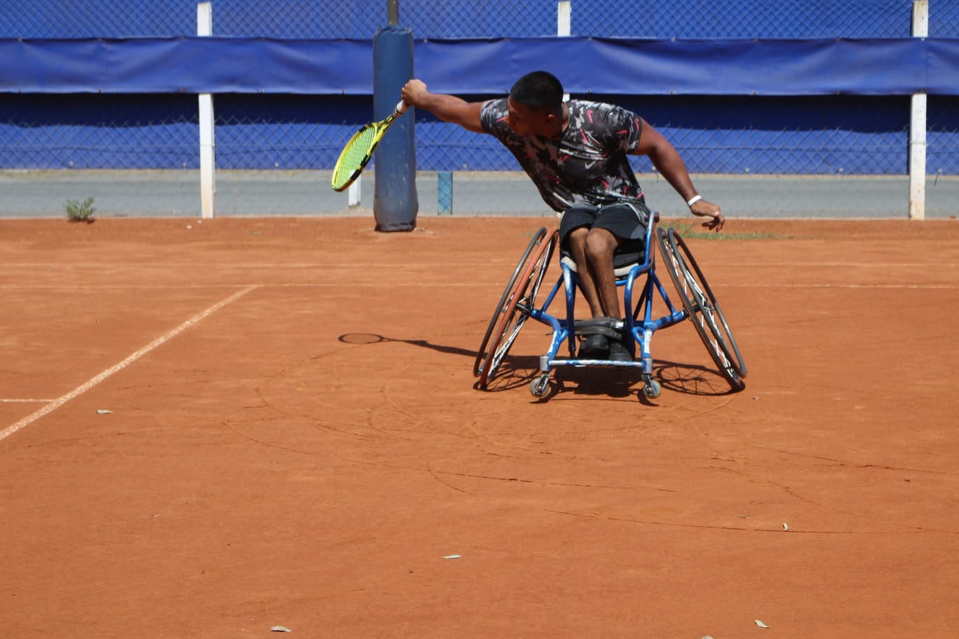 El Fronton realizo una jornada de deporte inclusivo