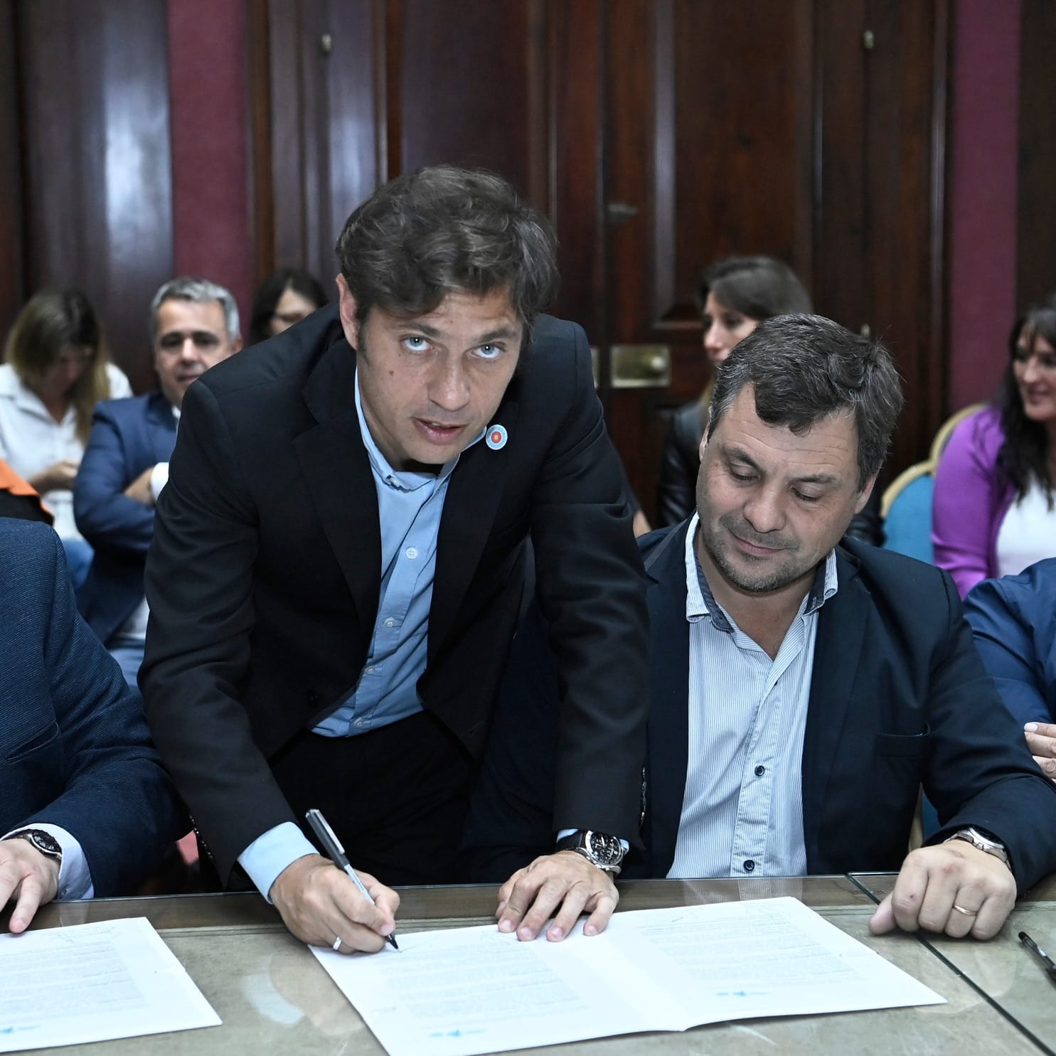 Encuesta de imagen en la segunda / Miguel Gesualdi en la mitad de la tabla