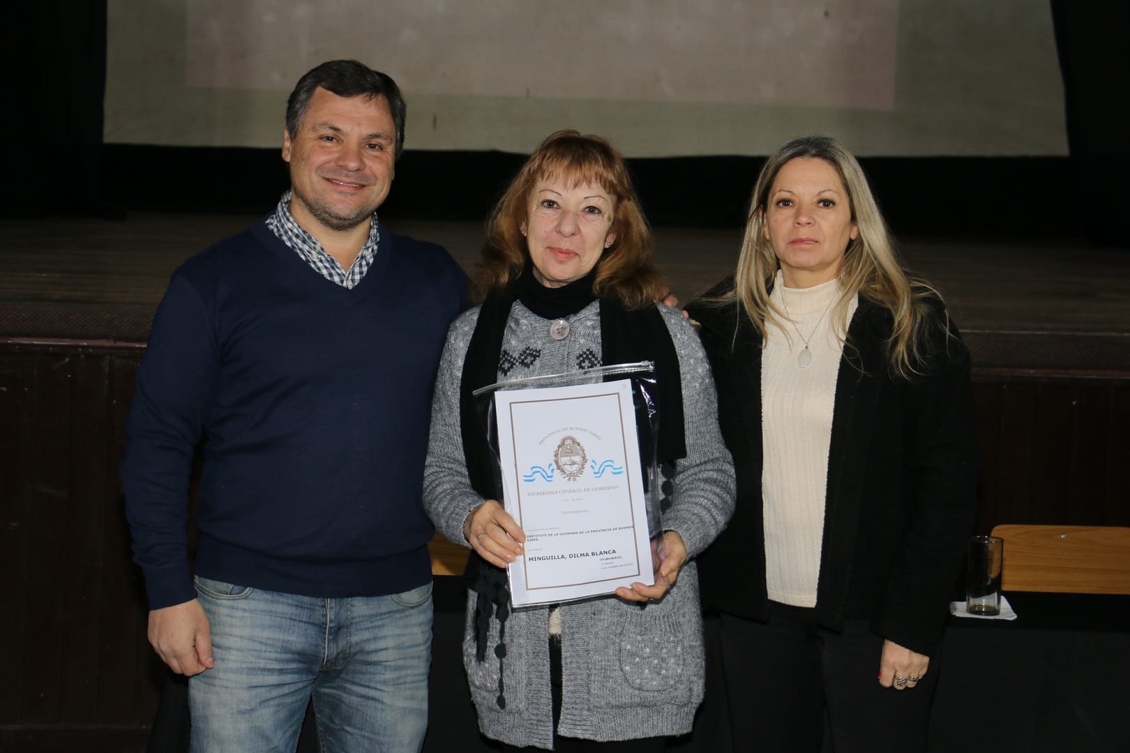 Municipales / Se entregaron 4 escrituras y firmaron 15 más