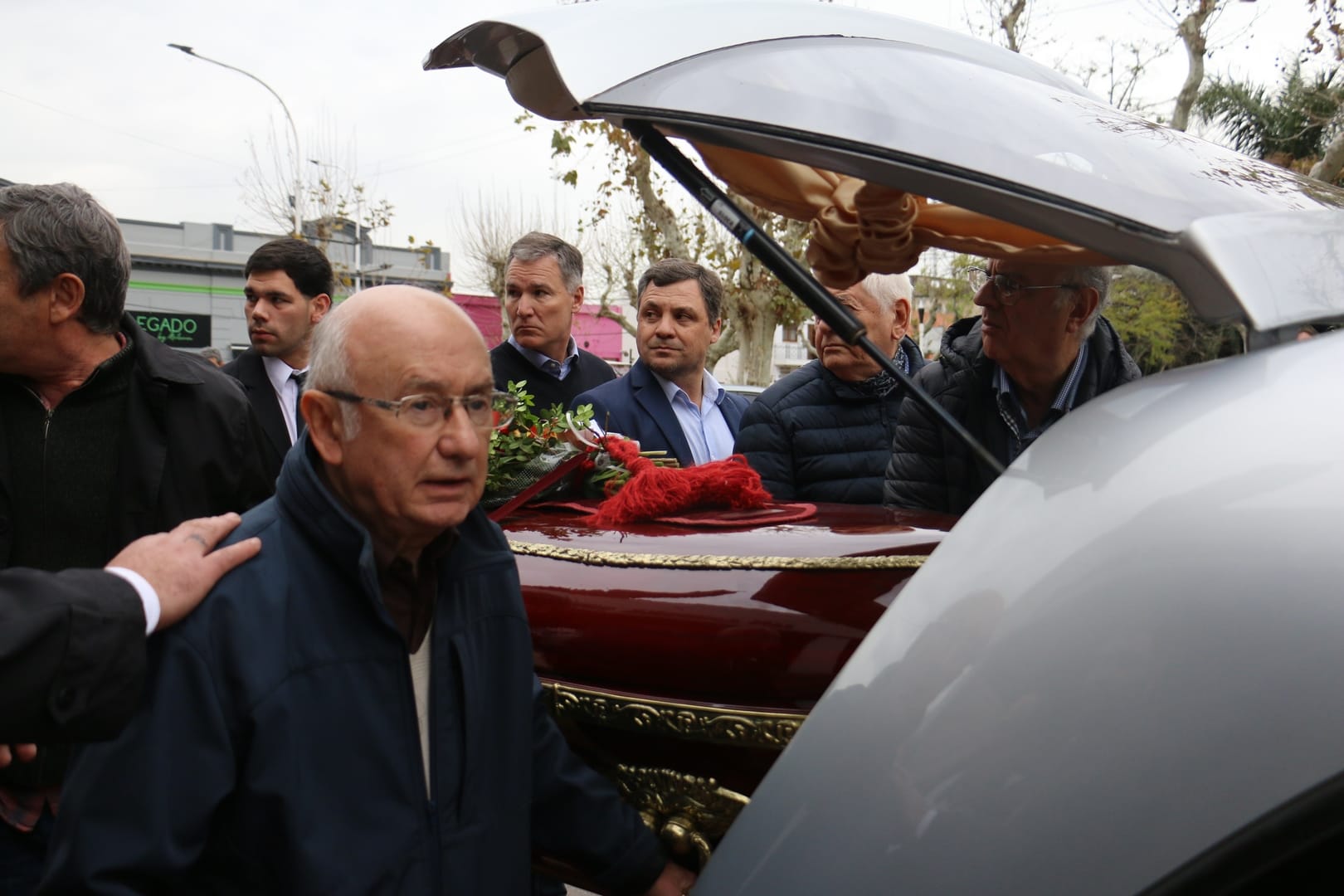 Los vecinos despidieron a quien fuera intendente durante 14 años, Aldo Hugo Nascimbene