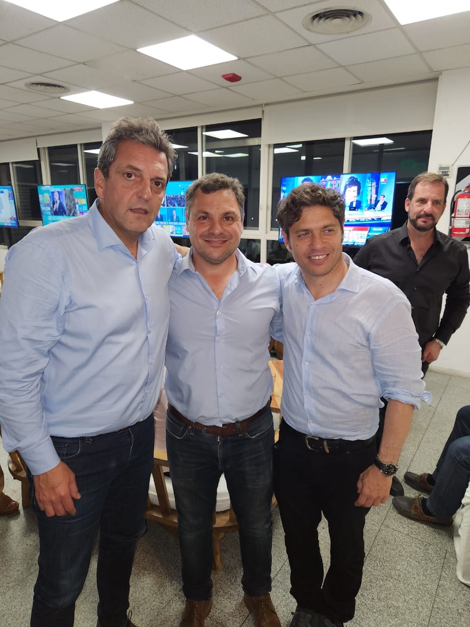 Gesualdi festejo con Massa y Kiciloff