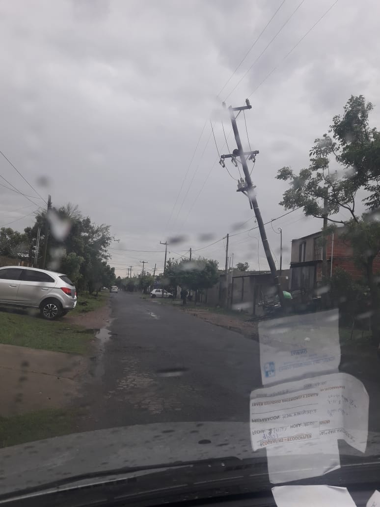 El viento trajo complicaciones en la madrugada  