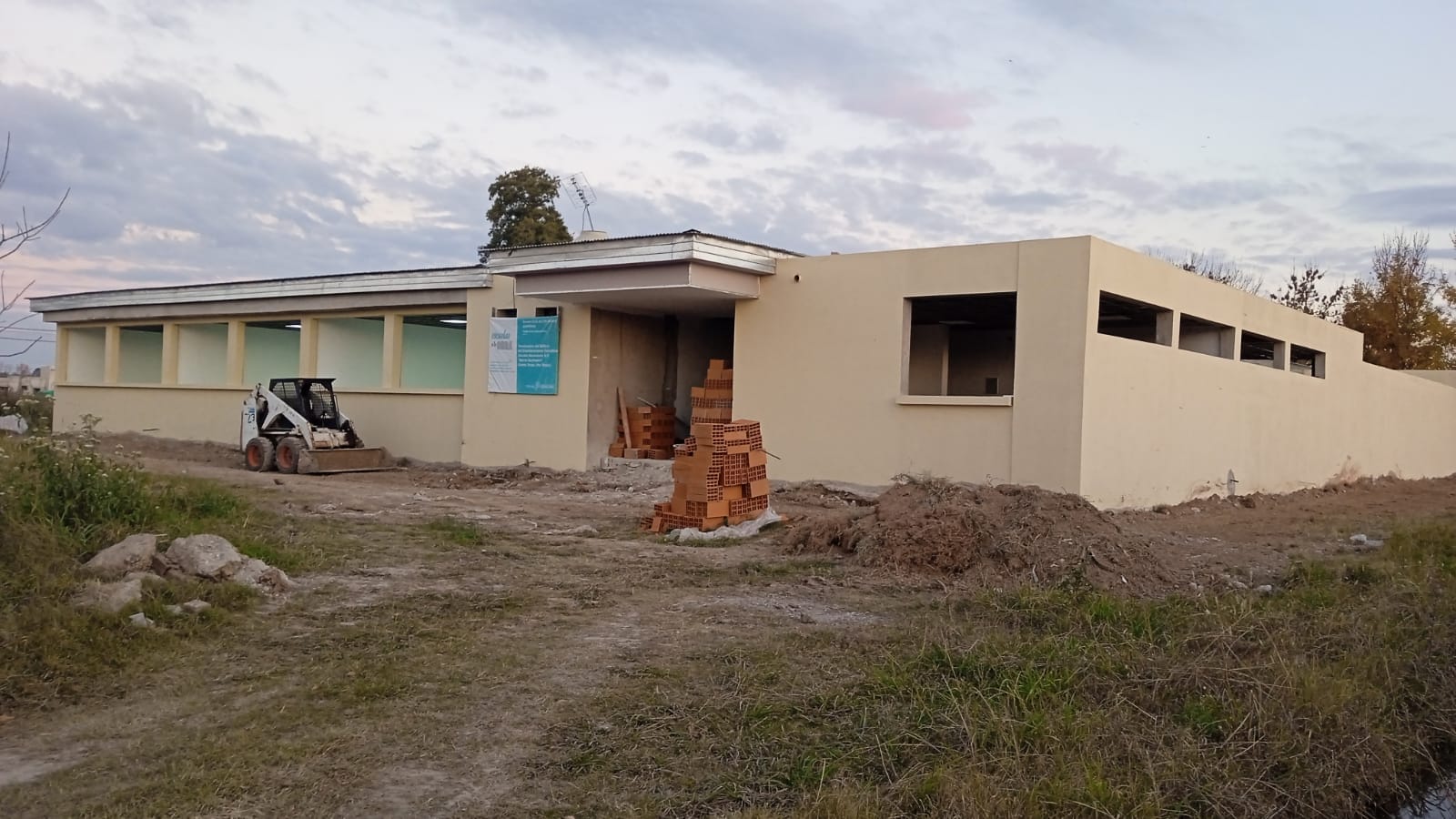 Sociedad / Buenos Aires resiste la paralización de la obra publica