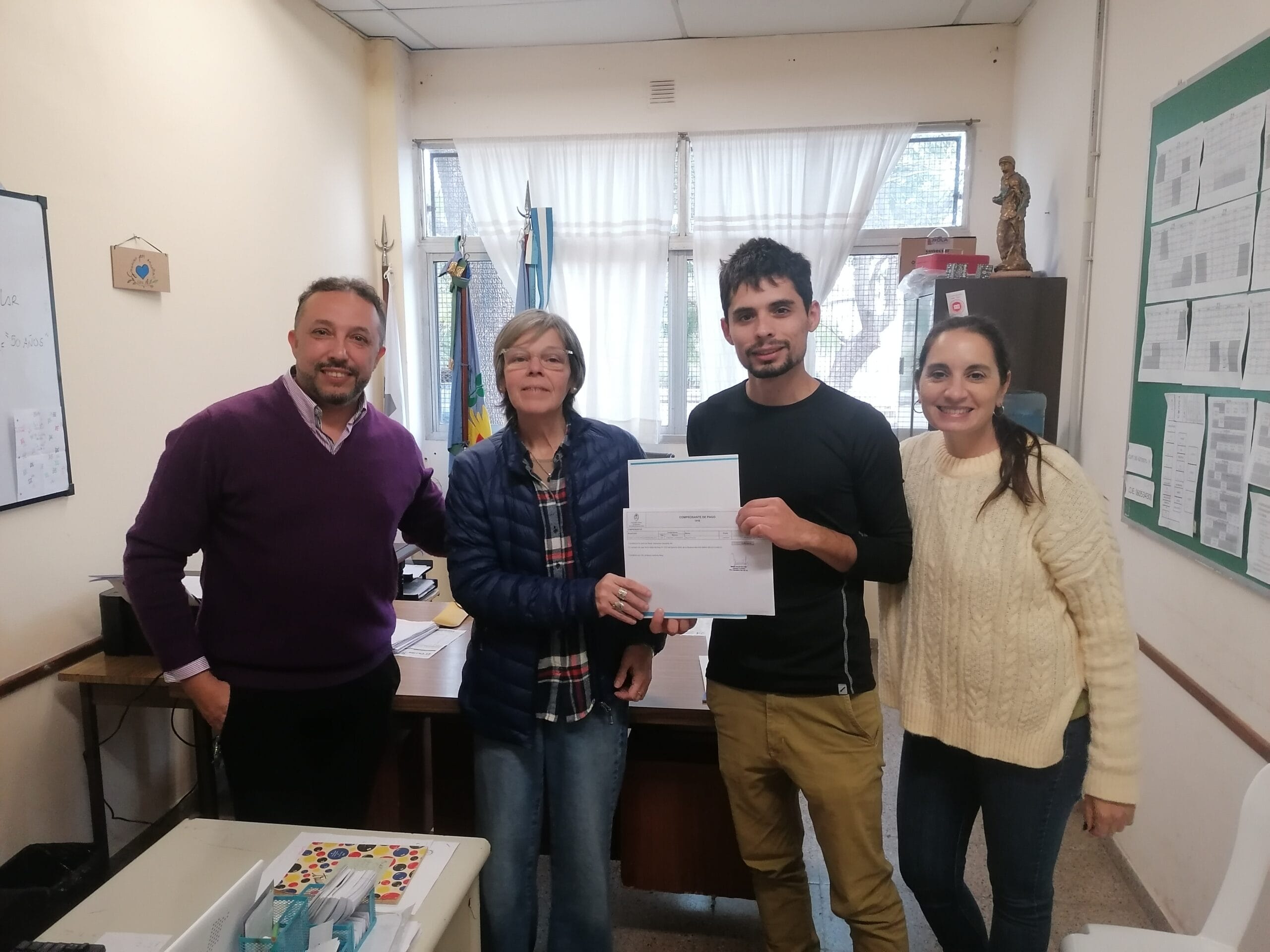 La Diputada María Belén Malisi entrego un subsidio a  la escuela técnica a cincuenta años de su creación