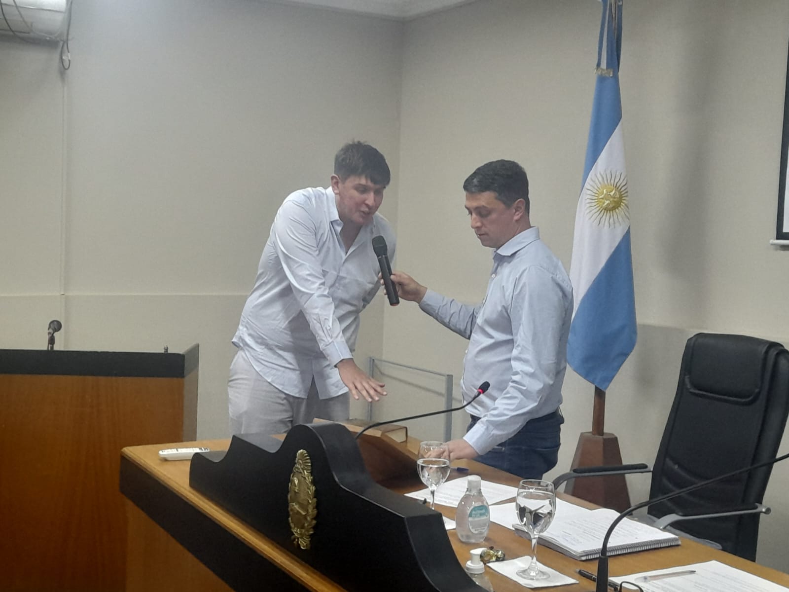 Marina Moretti pide licencia y asume Juan Cruz Badaracco
