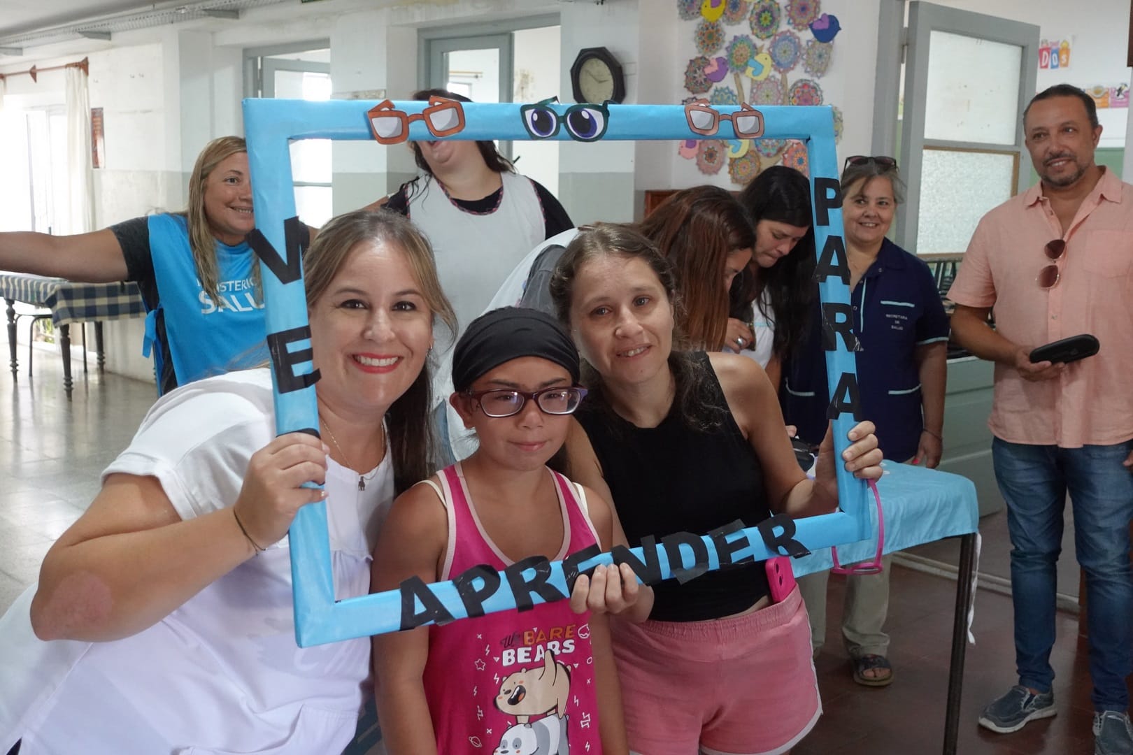 “Ver para Aprender”: se entregaron anteojos gratis a niños de Cucullu