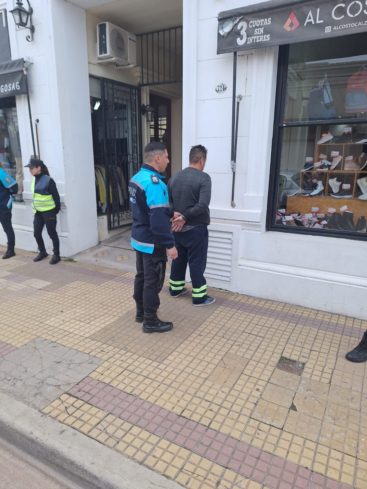 Policiales / Volvieron a robar y los atraparon