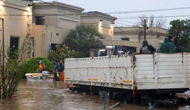Gilenses juntan donaciones para los inundados de San Antonio de Areco