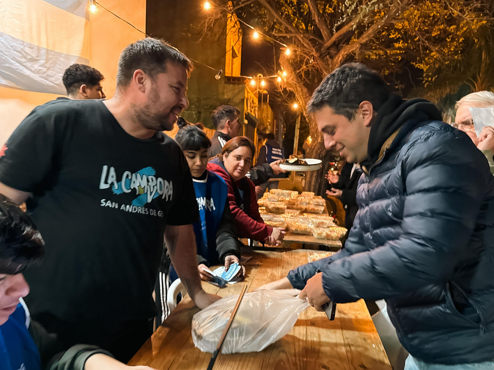 La campora recauda 840 mil pesos para los comedores