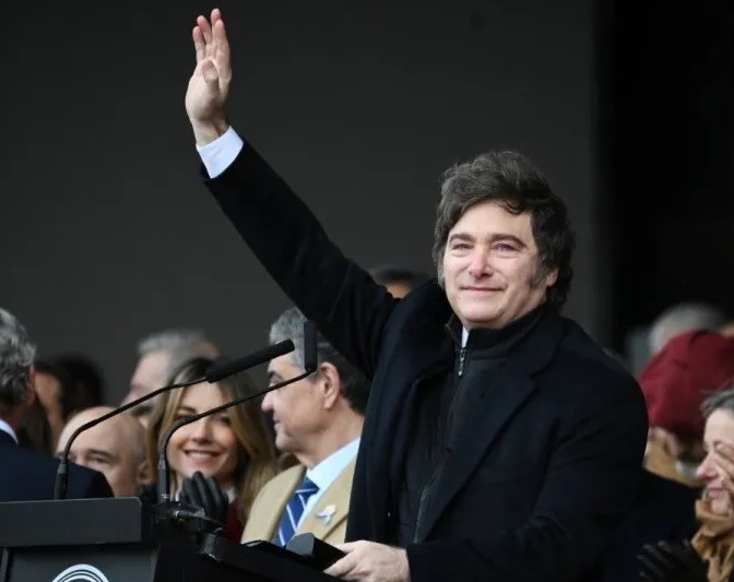 Retenciones / El gobierno cede a las presiones, pero sigue pisando las jubilaciones