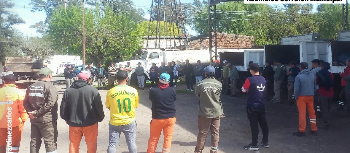 Asambleas y malestar creciente de los empleados municipales después de seis meses sin aumentos