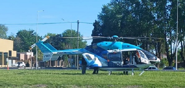 Un helicóptero traslada a una beba prematura a un hospital de San Nicolas