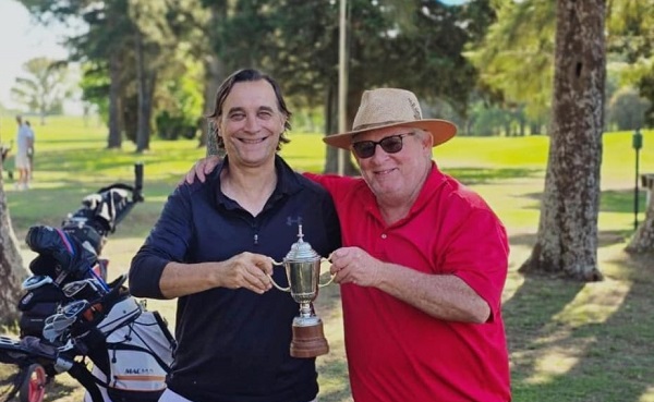 Golf / Mercedes derrota a Giles en el torneo de equipos