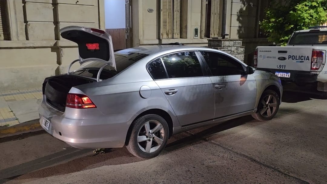 Detienen delicuentes extranjeros que estaban haciendo un «escruche»