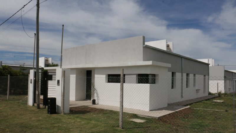 Luego de más de una década se entregaron viviendas en nuestra localidad