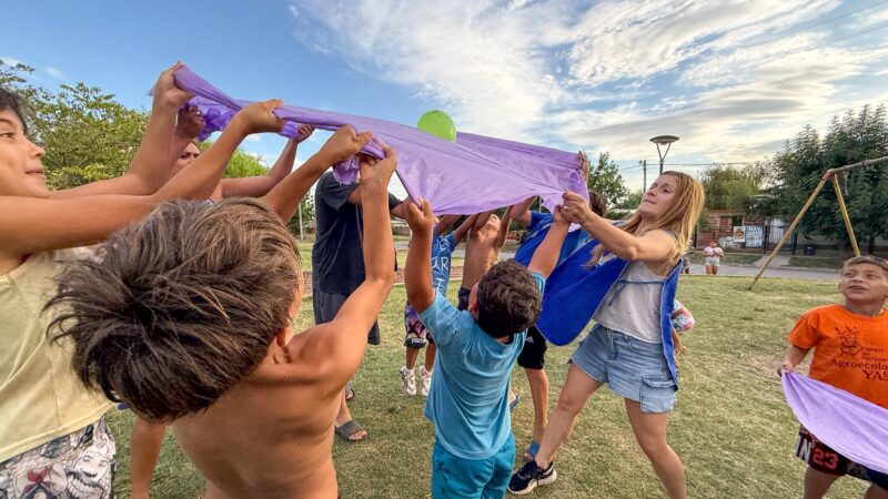 Carnavales en los barrios: una tarde de alegría en el bicentenario