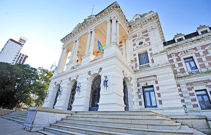 Giles recibirá de provincia mas de 800 millones pero en cómodas cuotas