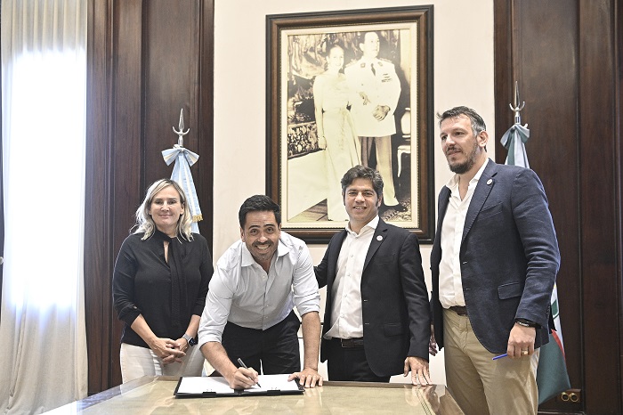 El Banco Provincia firma créditos con municipios para compra de maquinaria vial