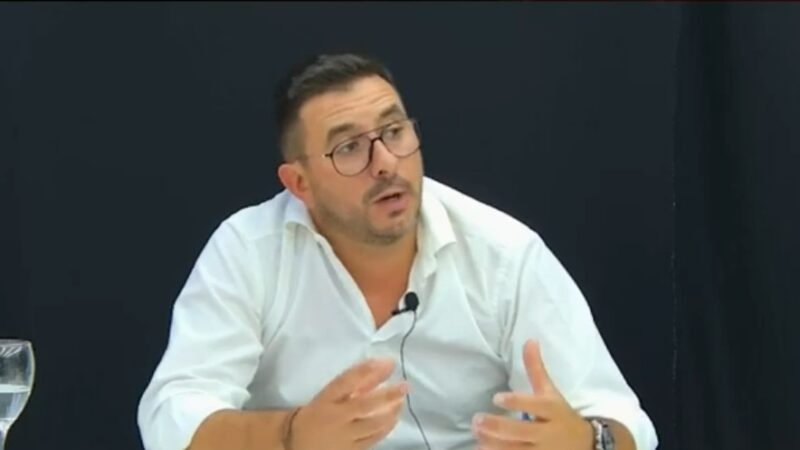 Dr. Leandro Giacobone, la ley laboral debía ser revisada, pero no veo ningún beneficio para el empleado.