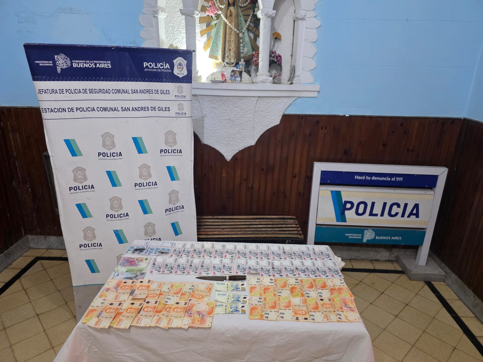 Vinieron a comprar con moneda falsa y los detuvieron