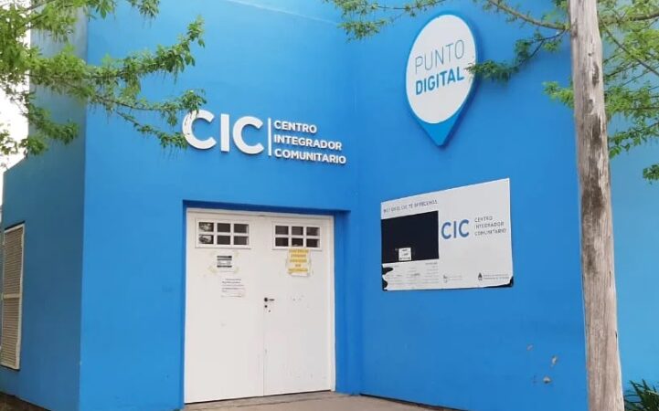 Los vecinos ya hacen fila de madrugada para conseguir un turno de salud