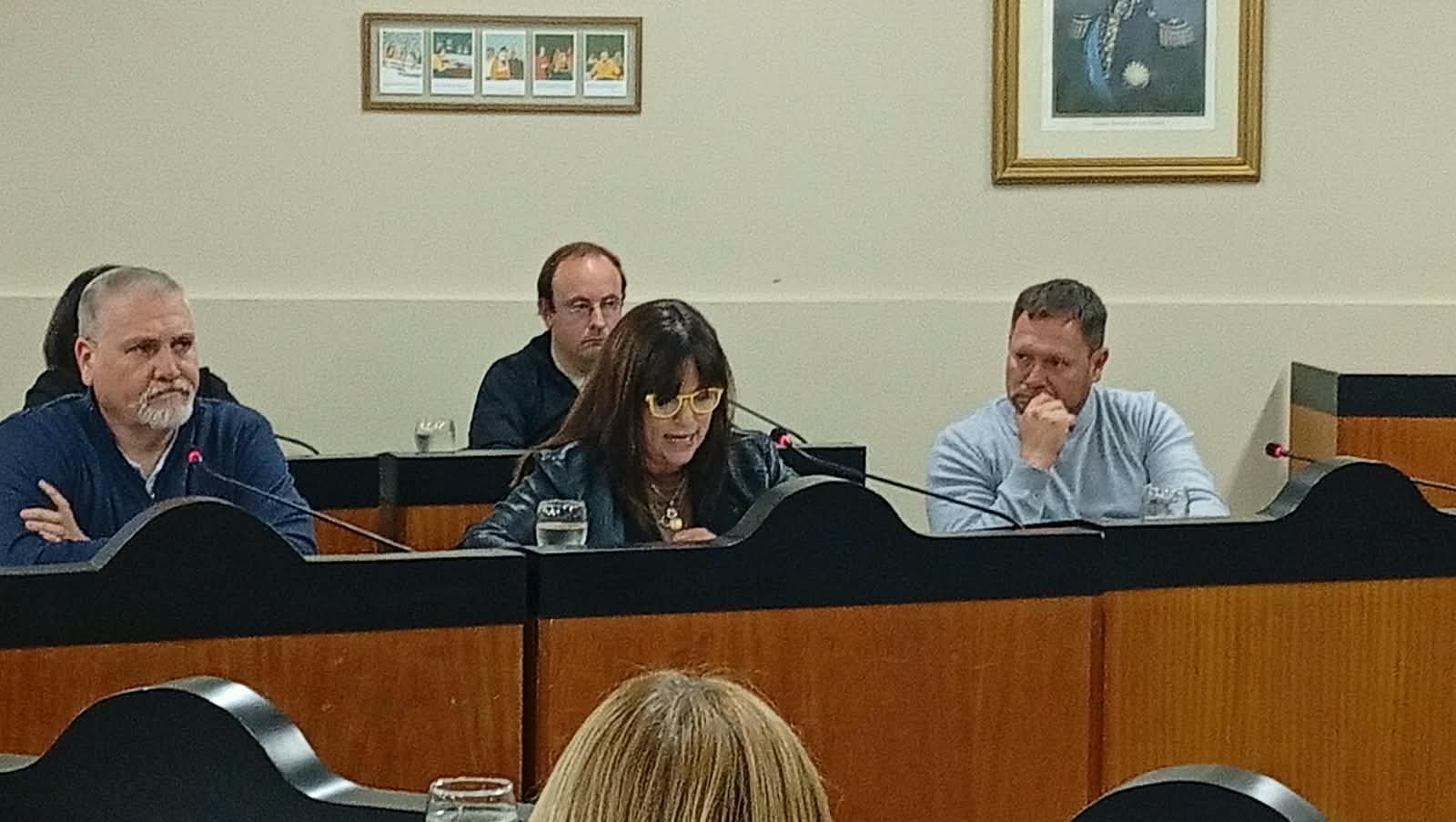 La concejal Condesse denunció que el municipio no investigó la presencia de un falso médico que fue contratado en el hospital y terminó preso