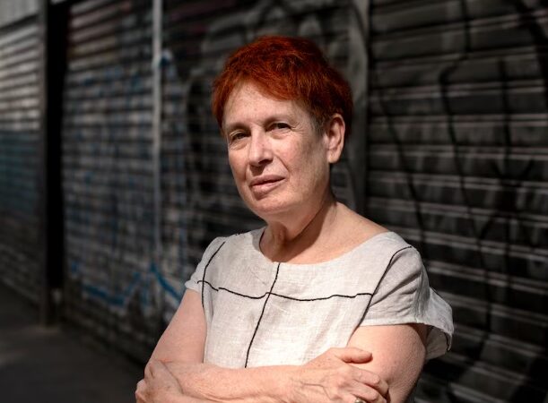 La escritora Cynthia Rimsky, vecina de Azcuénaga, se alzó con el Premio Nacional de Literatura de Chile.