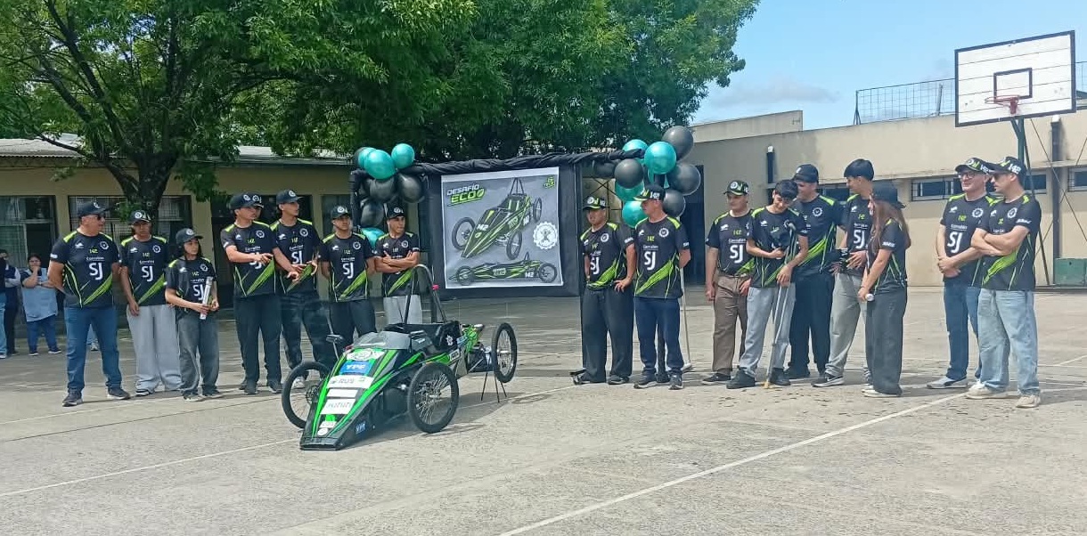 La escuela técnica presentó el nuevo auto para el Desafío ECO